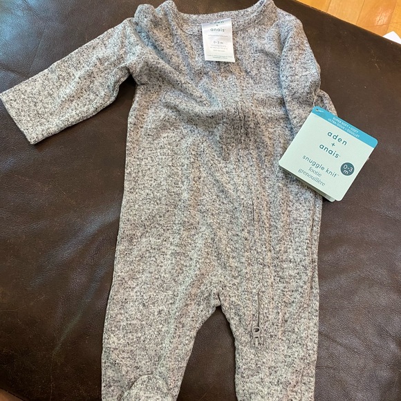 Set of 3 soft baby footies new with tags - Picture 3 of 6